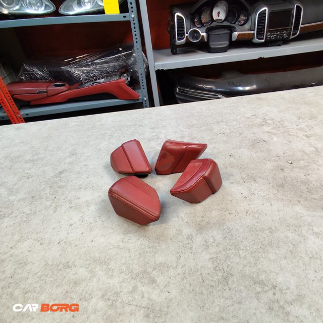 درپوش روی تریم درب پورشه پانامرا
