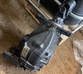 دف عقب بی ام و X4-F26